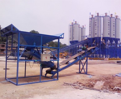 中鐵二十一局黔張?？蛯Ｏ词瘷C工作現場